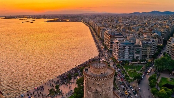 Financial Times: Αναδεικνύουν τη Θεσσαλονίκη κορυφαίο φθινοπωρινό προορισμό