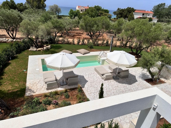 Περισσότερα...