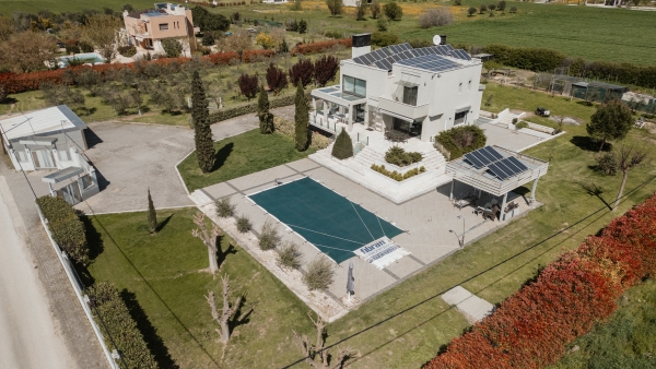 Περισσότερα...